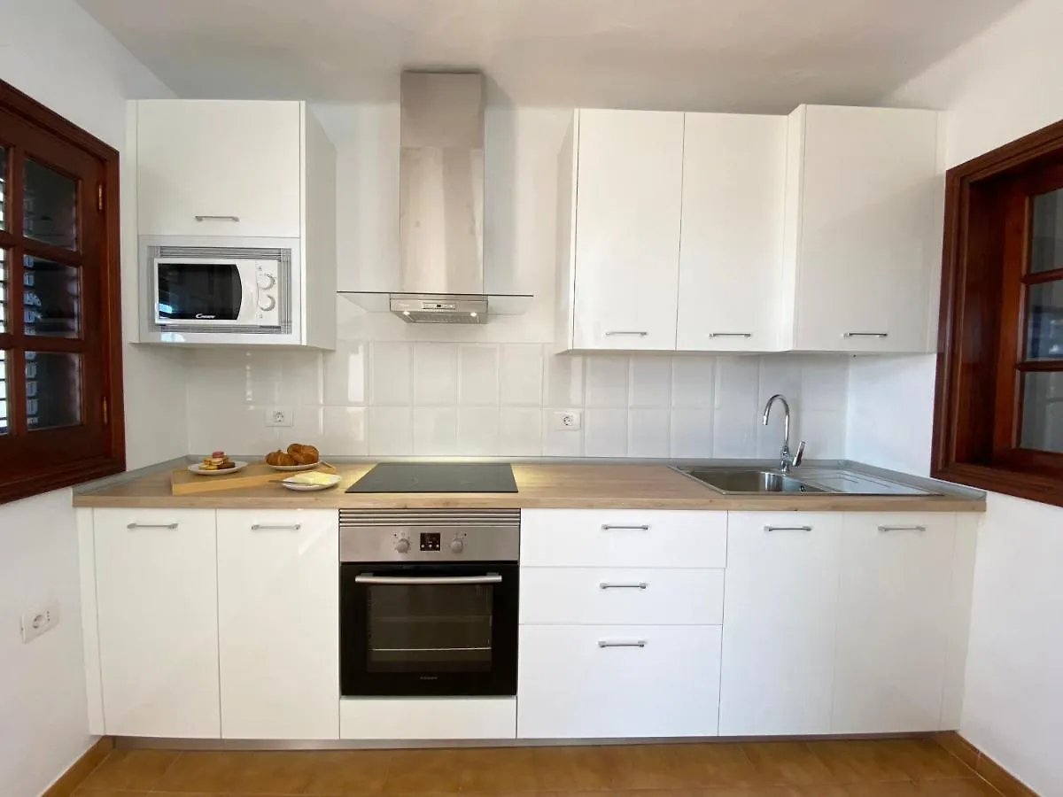 Apartamento Natalia Puerto del Carmen  0*, Puerto del Carmen (Lanzarote) Spain